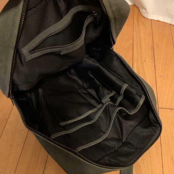 Leather Tiger of Sweden Briefcase Laptop bag - Picture 2 of 2